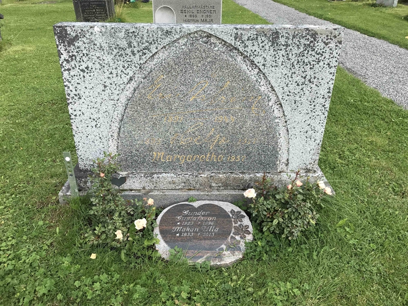 Grave number: UÖ KY   210, 211