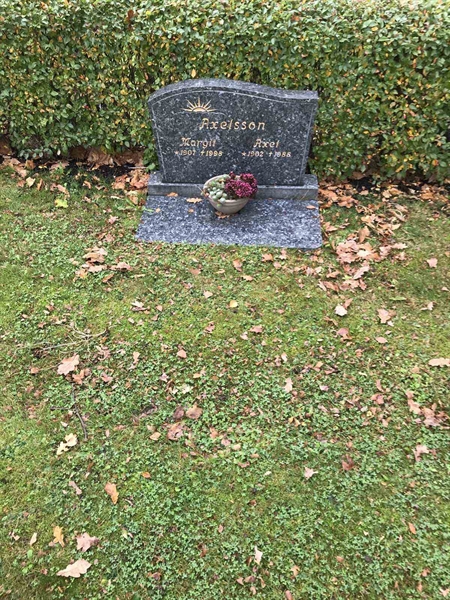 Grave number: SN 01    93, 94