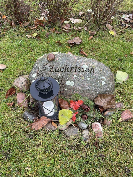 Gravnummer: 6 08    33