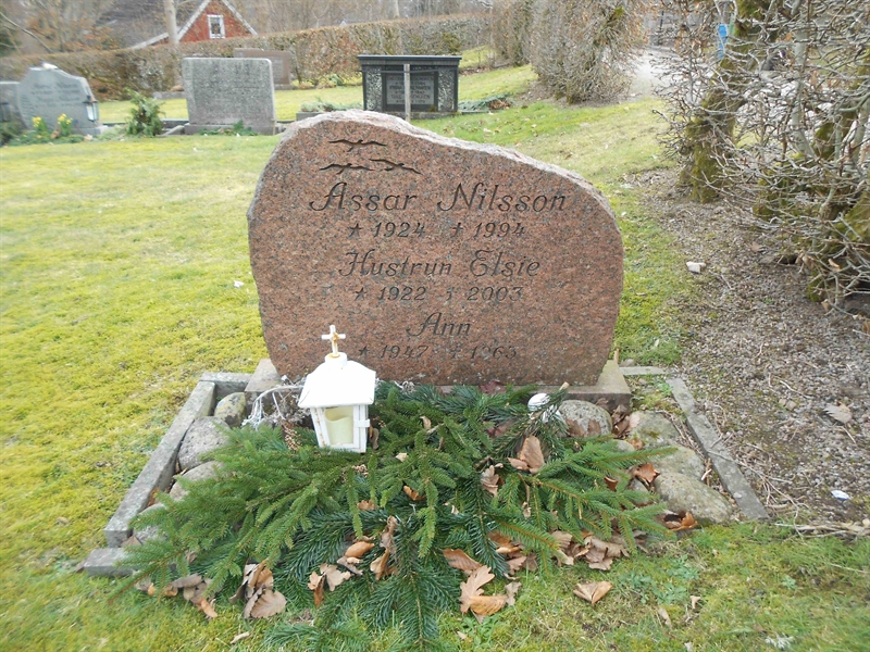 Grave number: NÅ M6    82