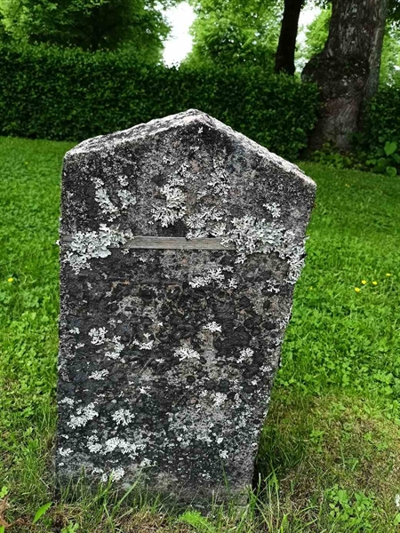 Grave number: 1 Ö 17   453V