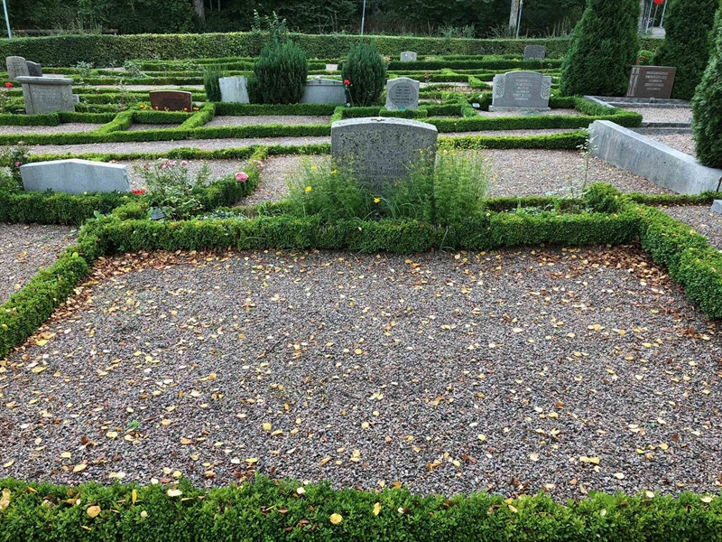 Grave number: Kå 19    44, 45, 46