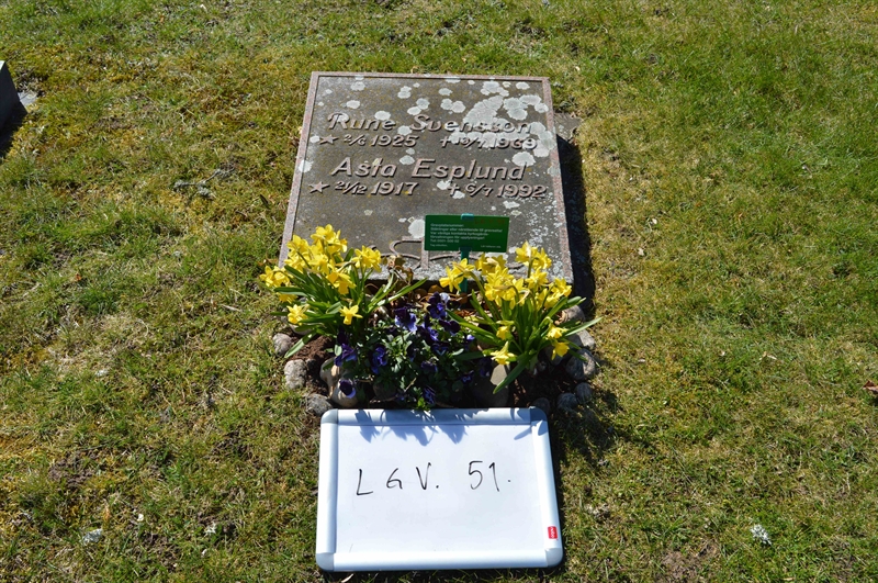 Grave number: LG V    51