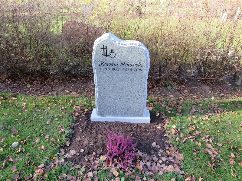 Grave number: HNB III   125