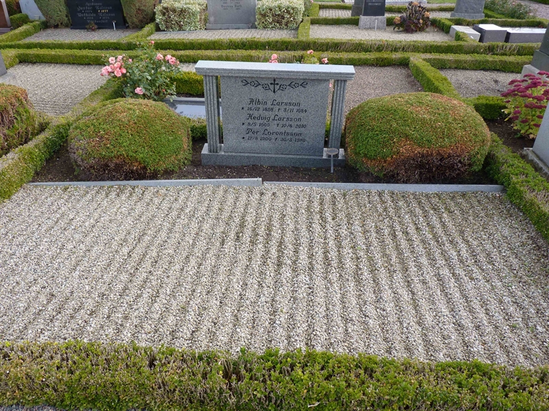 Grave number: SK 2G     5