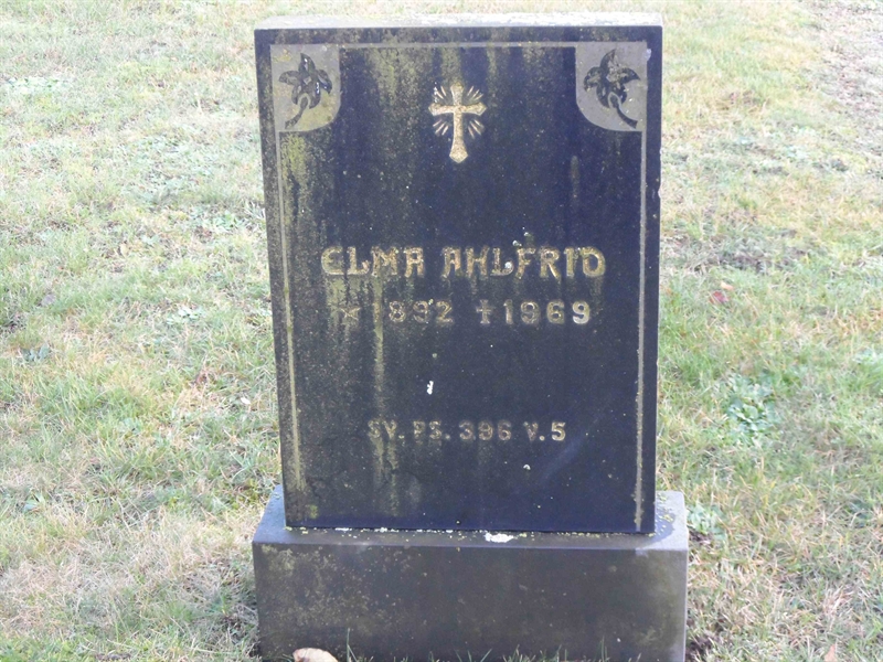 Grave number: BK B     8
