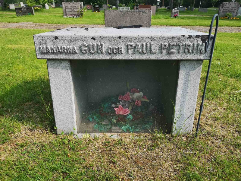 Hautatunnus: NK 04    54