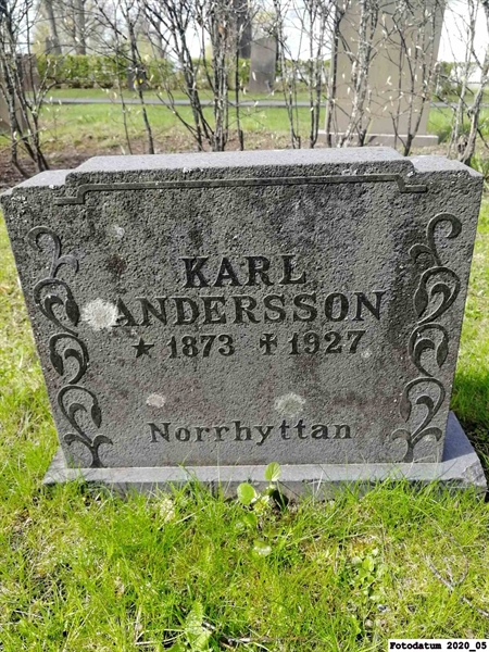 Grave number: 1 Ö 8   446V