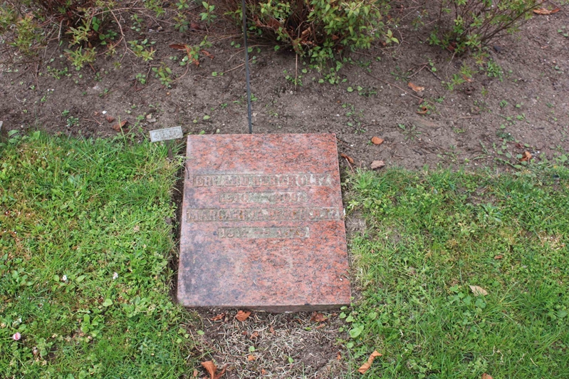 Grave number: Ö U06    48