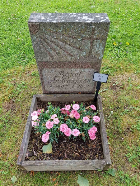 Grave number: Jä 05    60