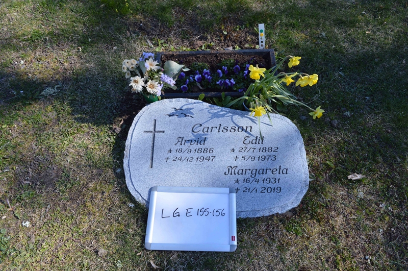 Grave number: LG E   155, 156
