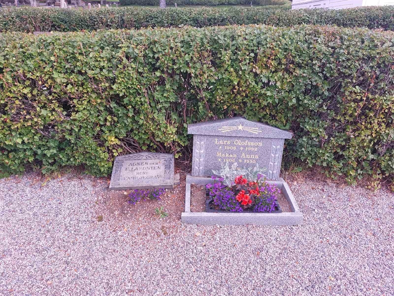 Grave number: K F    39