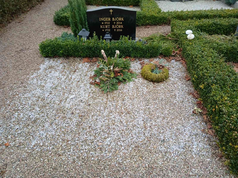 Grave number: TI A 307
