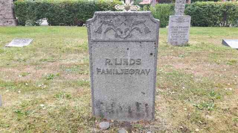 Grave number: 1 1   976