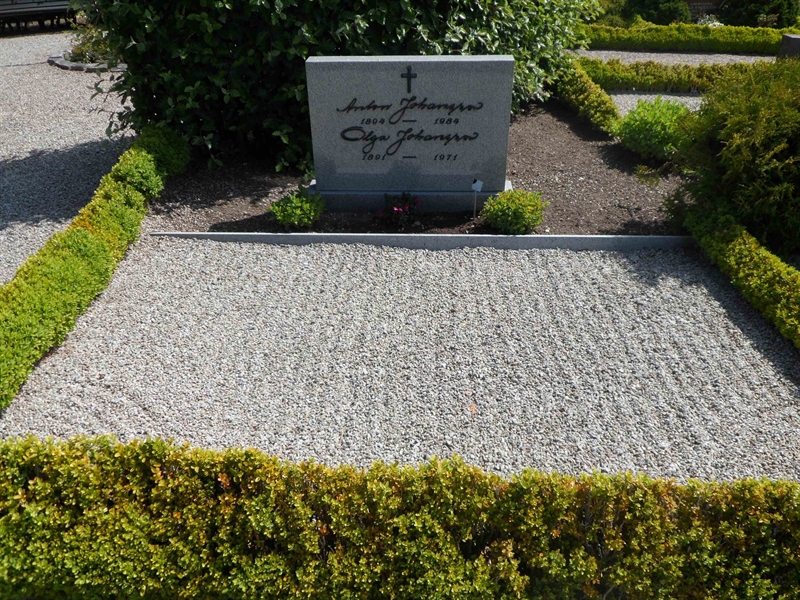 Grave number: ÖV H    94, 95