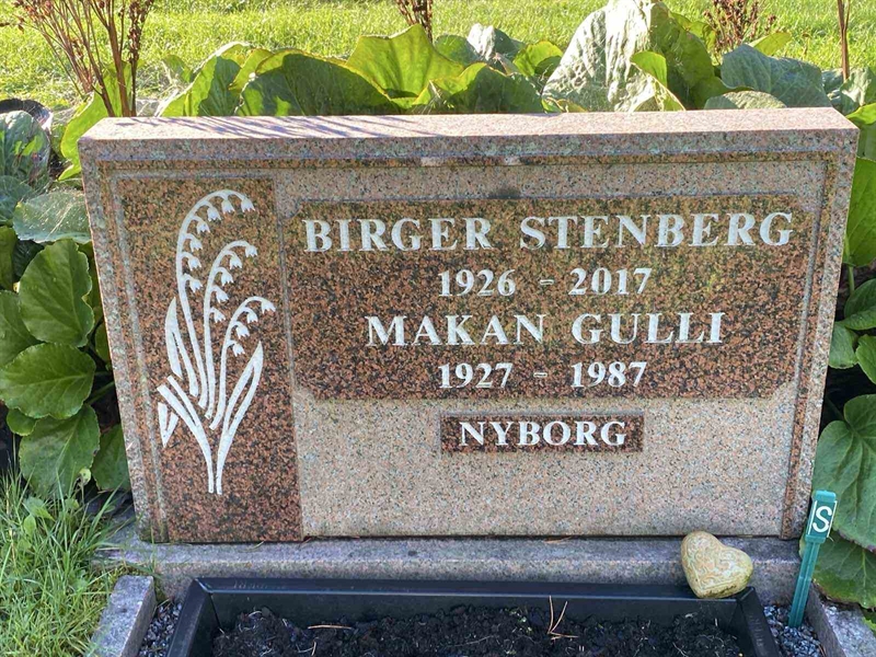 Grave number: 3 11 110