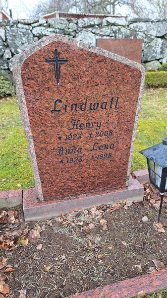 Hautatunnus: VG A    17-18