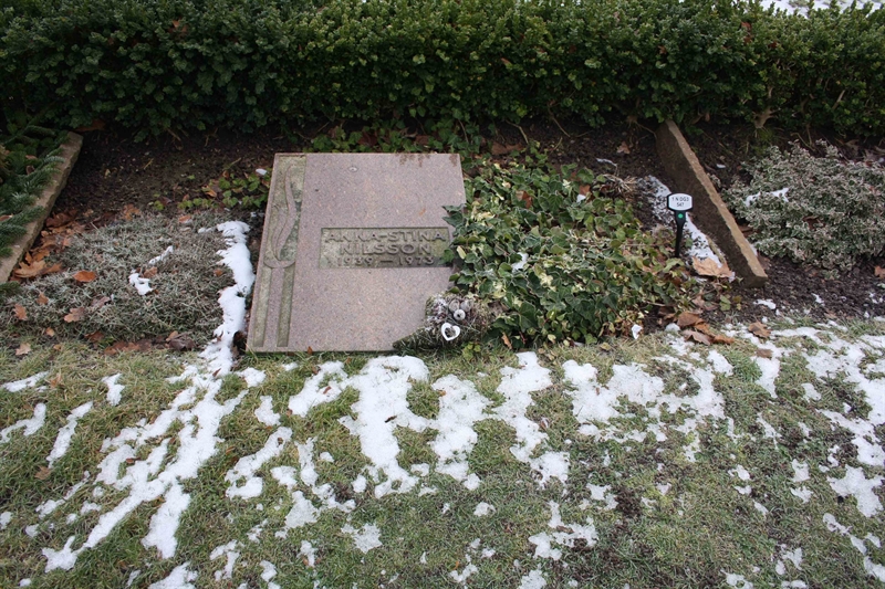 Grave number: 1 n DG3   547