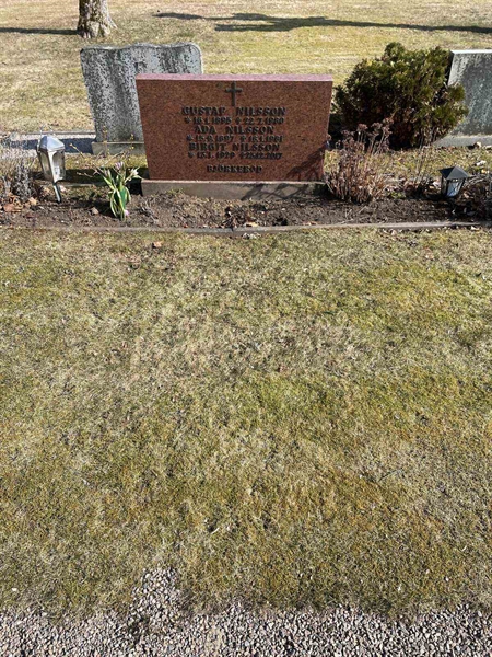 Grave number: 30 B   104-106