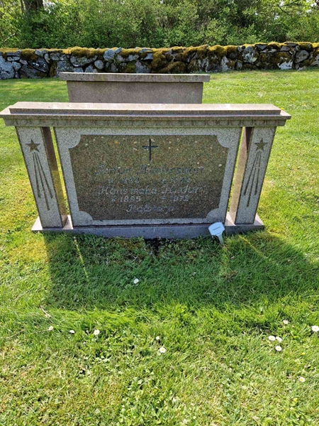 Grave number: 02 Q   26