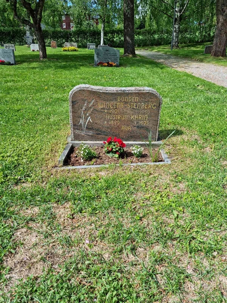 Grave number: D N 6  1678-1679