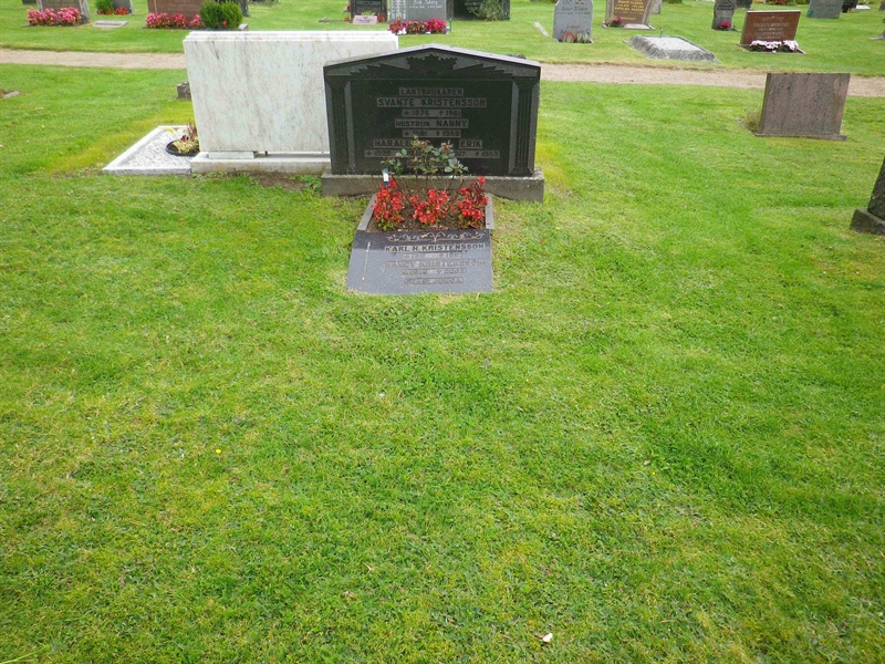 Grave number: VI G    56, 57, 58, 59, 60, 61