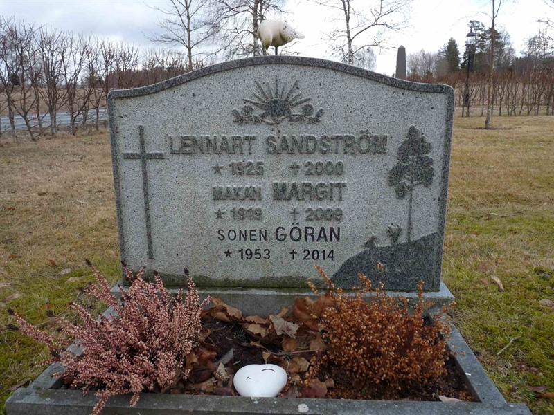 Grave number: JÄ 5   26, 27