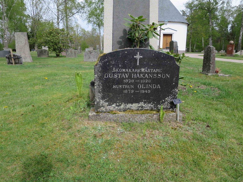 Grave number: SB 01     5