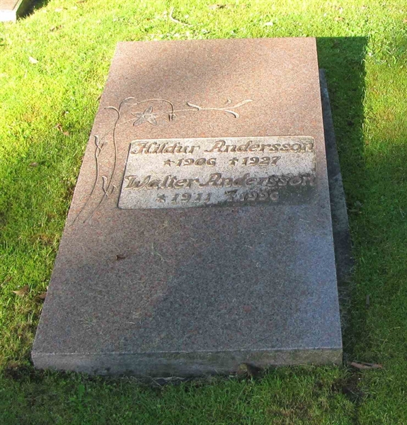 Grave number: HG MÅSEN   588, 589