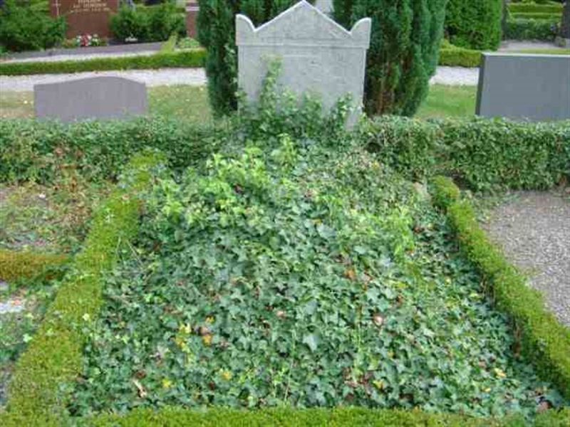 Grave number: FLÄ B    56