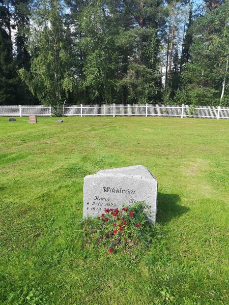 Gravnummer: POK 01    43,44