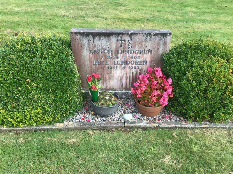 Grave number: 20 C    88-89
