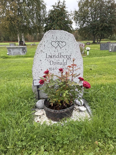 Grave number: 3   327-328