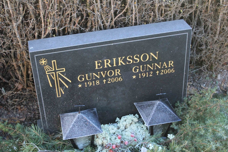 Grave number: A E  155