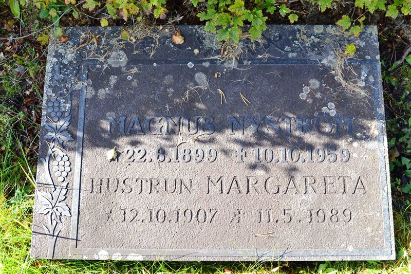 Grave number: 4 H   259