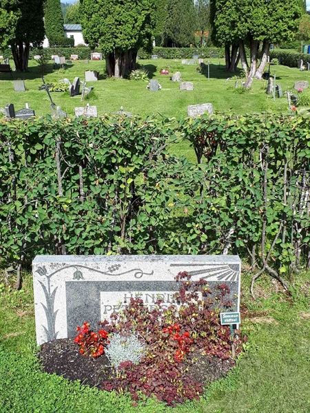 Gravnummer: NK F A   108