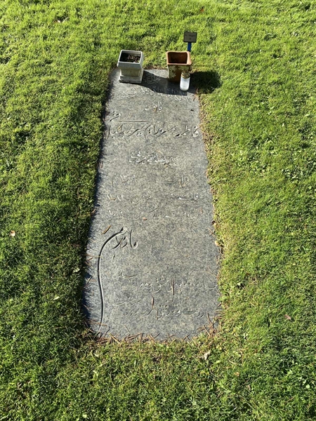 Grave number: 2 H    28