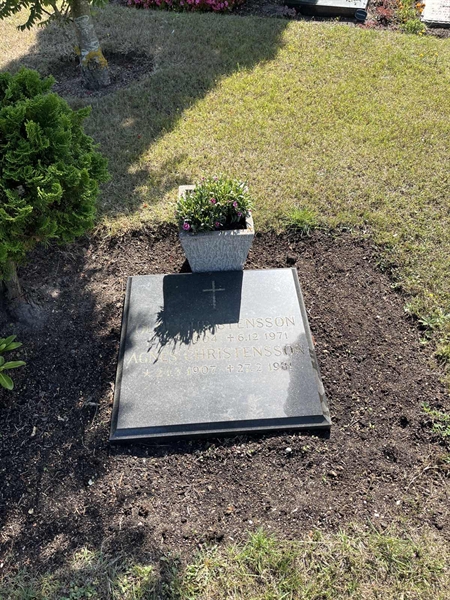 Grave number: NK X:u    97