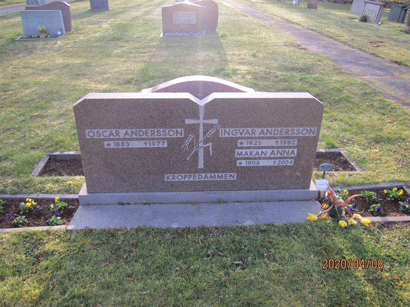 Grave number: 02 O   21