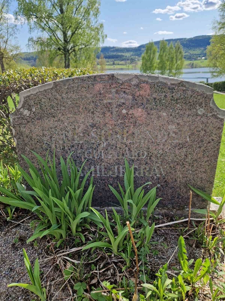 Grave number: 1 20 4206, 4207, 4208, 4209