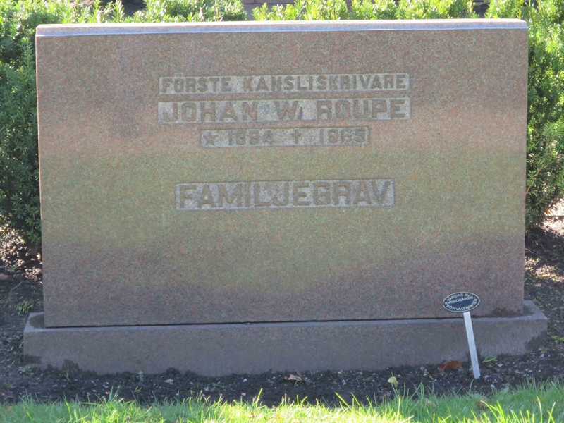 Grave number: HÖB 56    26