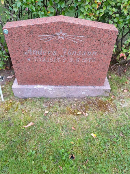 Grave number: 11 X    12