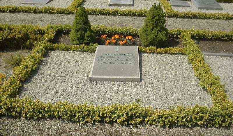 Grave number: NK G 72-73