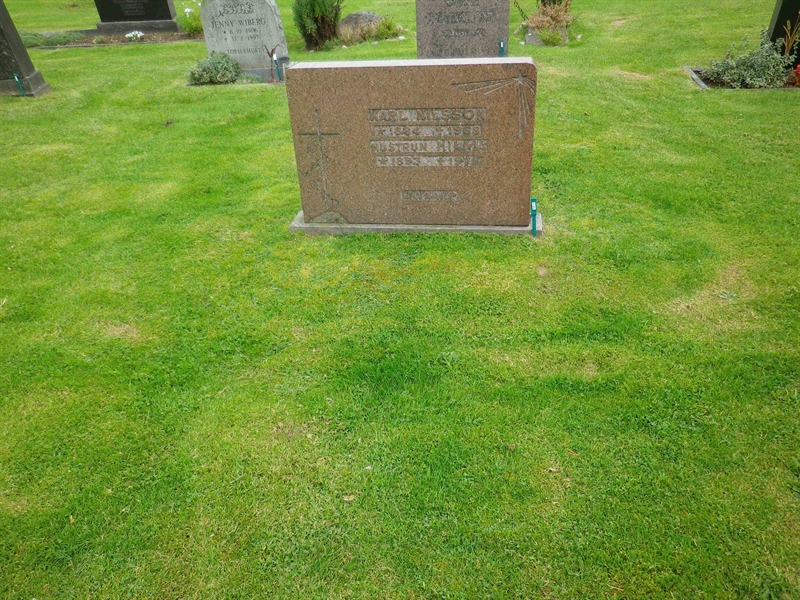 Grave number: VI K   185, 186