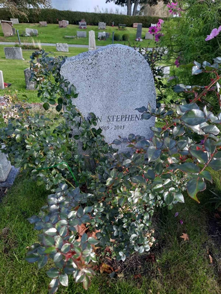 Grave number: F 05    13