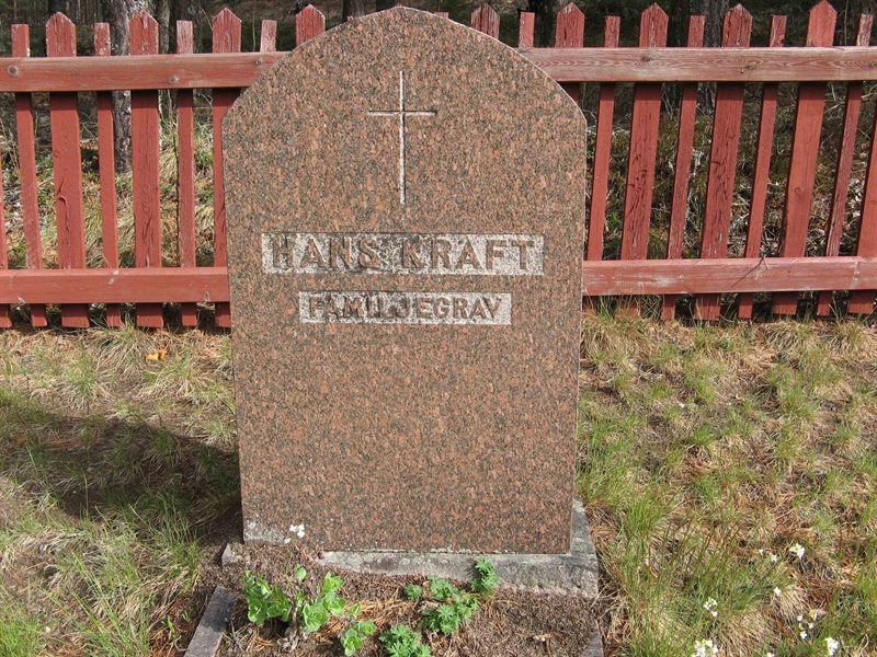 Grave number: S 1    6, 7