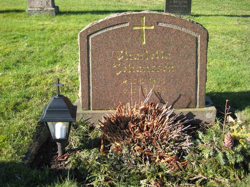 Grave number: ÖKK 7    68, 69