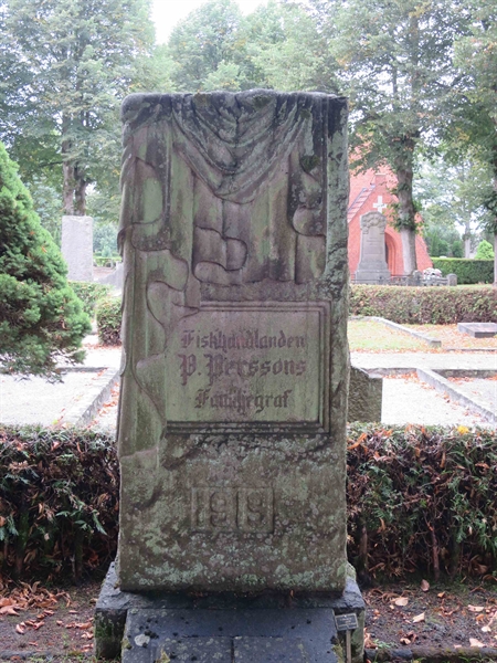 Grave number: HÖB 2    19