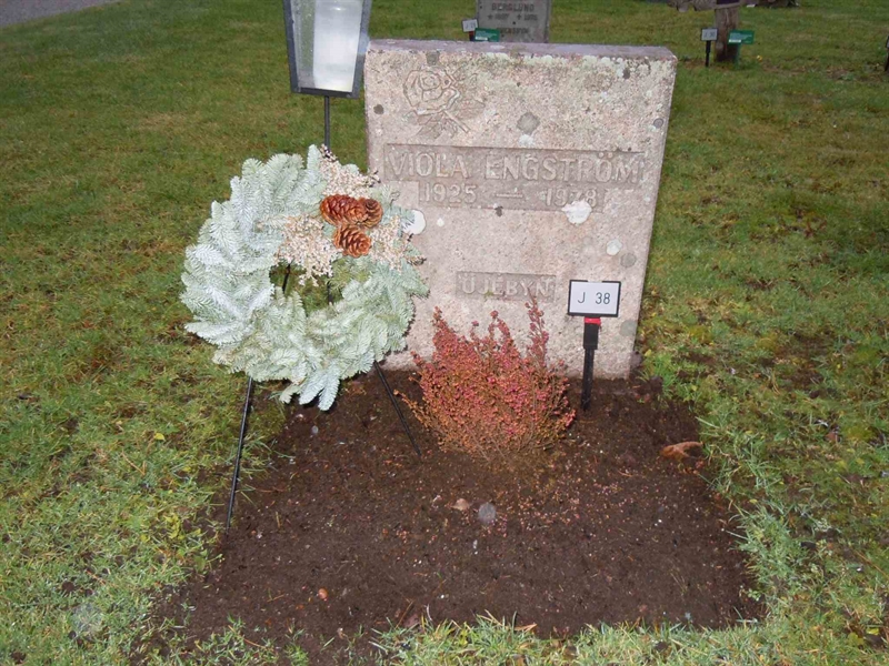 Grave number: 1 NJ    38