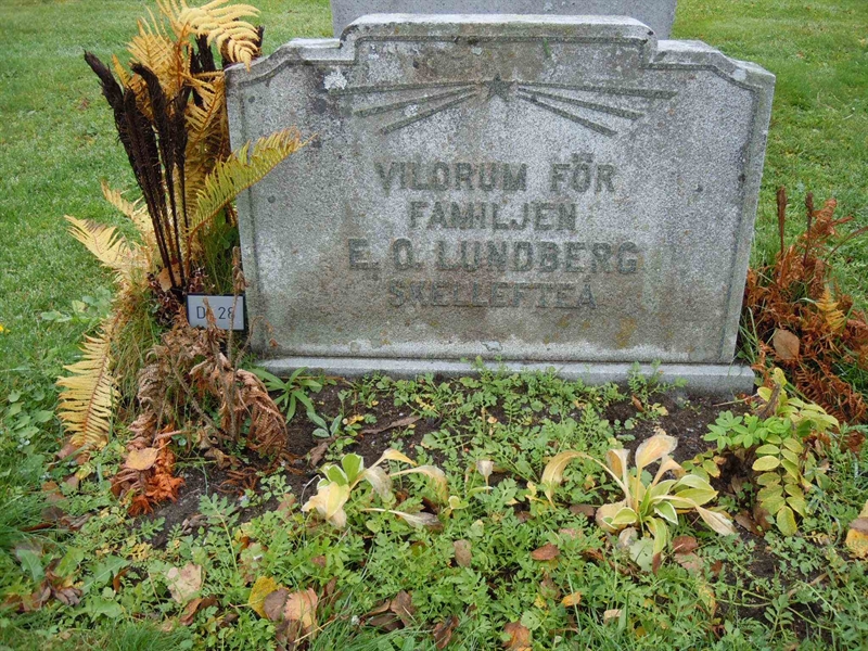 Grave number: 1 ND    28